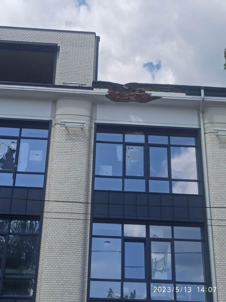 Восстановление фасада здания по ул. Кацарская  после "прилета"