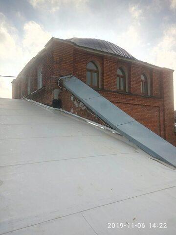 Dachreparatur, Choral-Synagoge in Charkiw